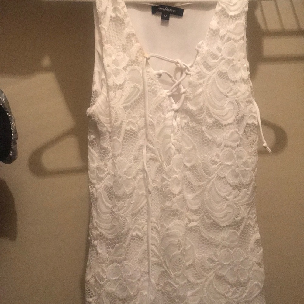 While Dress - image 2